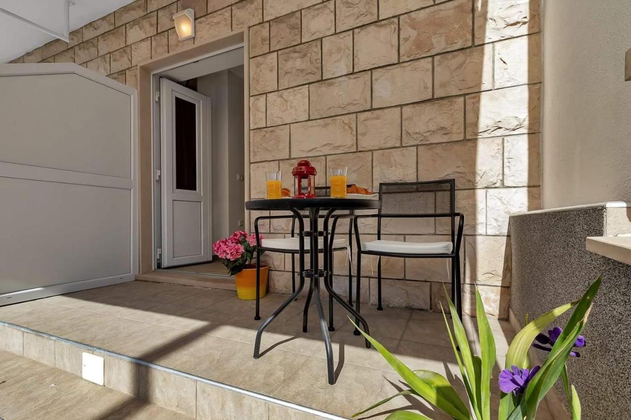 מאקרסקה Apartman-Studio Meri מראה חיצוני תמונה